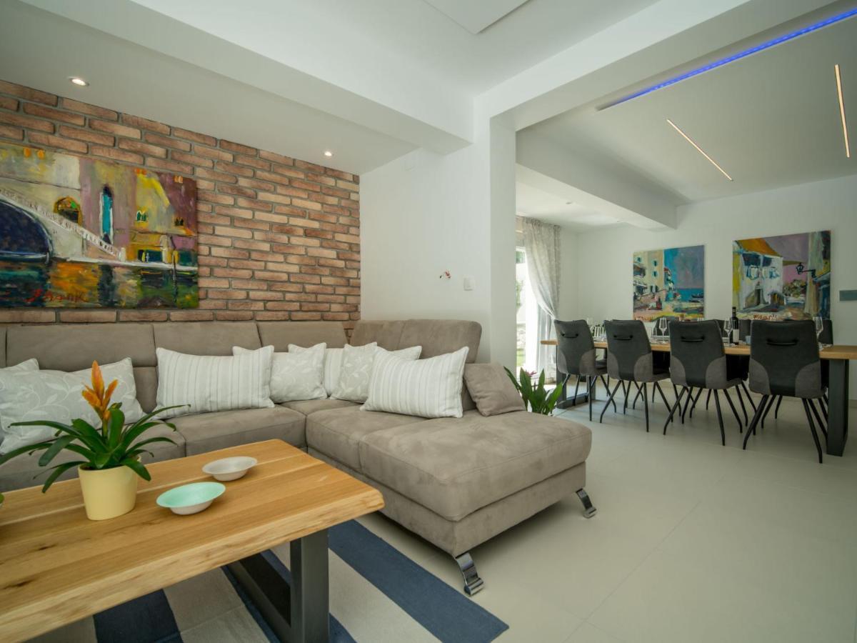 Holiday Home Andela By Interhome Dobrinj ภายนอก รูปภาพ